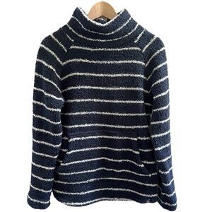 Weird Fish Fleece Pullover